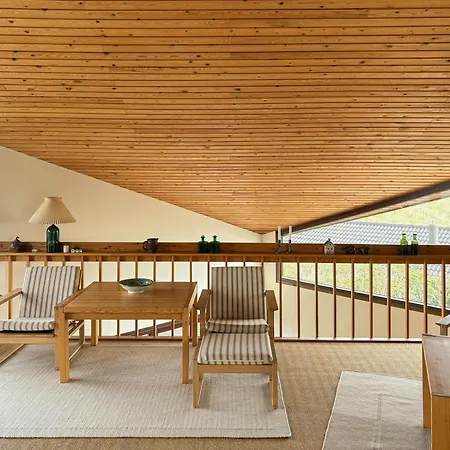 Dom wakacyjny Architect-designed Close To The
