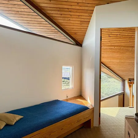 Dom wakacyjny Architect-designed Close To The